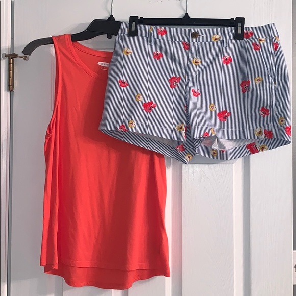 Old Navy Blue Pinstripe and Flowered Short - Picture 7 of 7